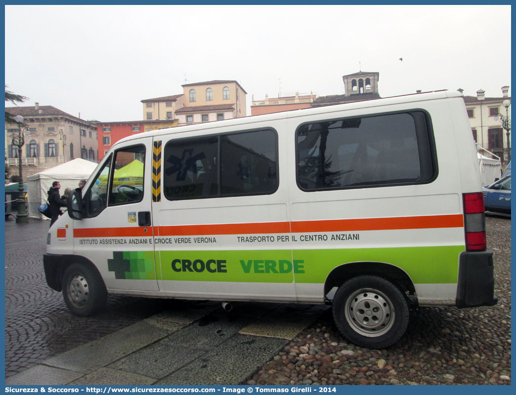 34
Croce Verde Verona
Peugeot Boxer II serie
Parole chiave: Croce Verde;CV;C.V.;Verona;Pubblica;Assistenza;Peugeot;Boxer