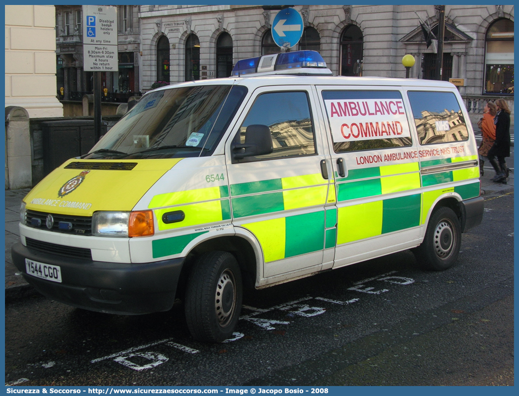 6544
United Kingdom of Great Britain and Northern Ireland
London Ambulance Service
Volkswagen Transporter T4
Ambulance Command
Parole chiave: United;Kingdom;Great;Britain;Northern;Ireland;London;Ambulance;Service;Volkswagen;Transporter;T4;Command