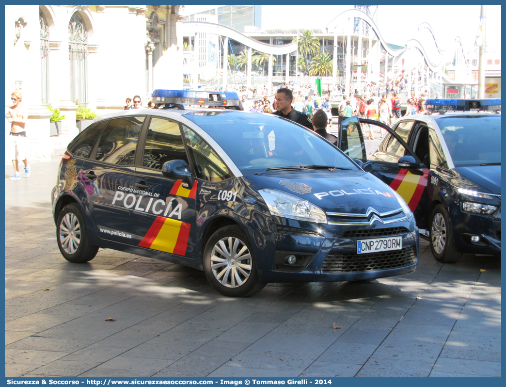 88U
Reino de España
Cuerpo Nacional de Policía
Citroen C4 Picasso I generation
Parole chiave: Regno di Spagna;Spagna;Espana;España;Reino de España;Cuerpo;Nacional;Policía;Citroen;C4;Picasso