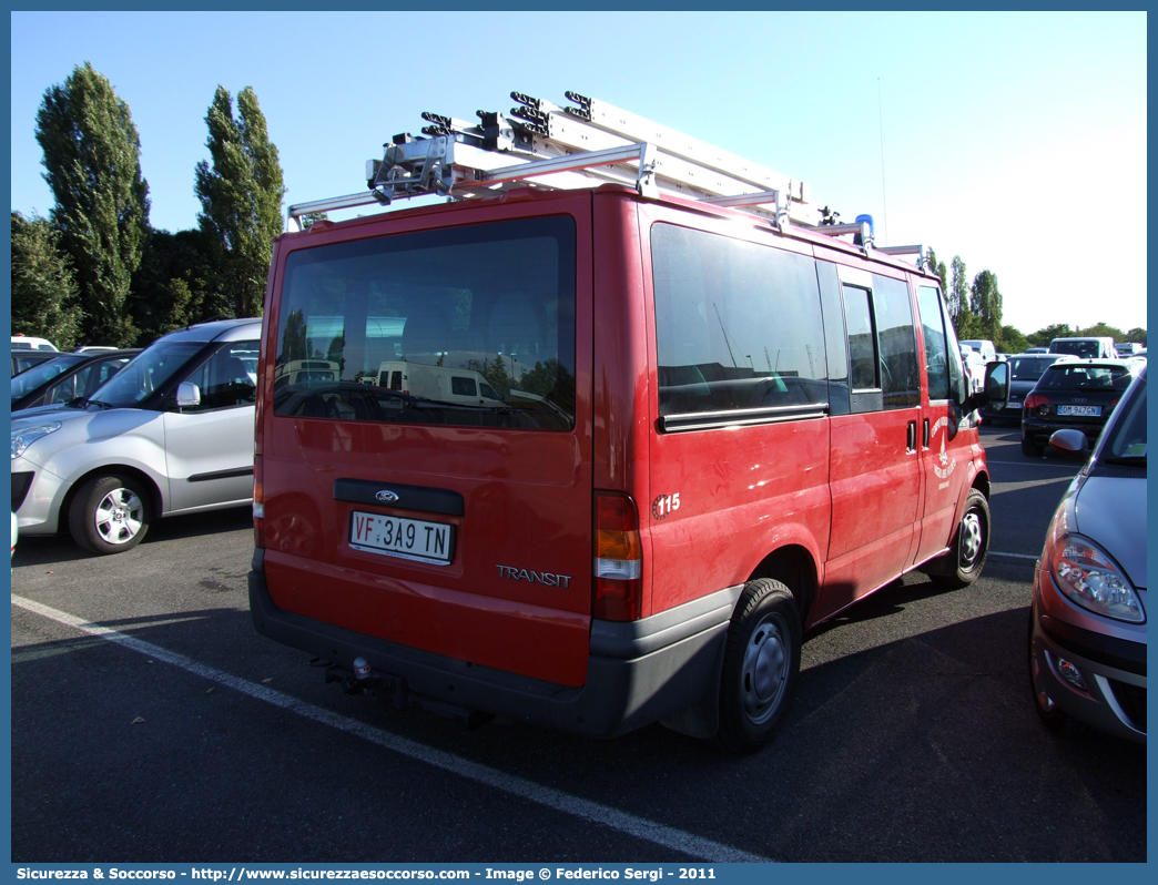 VF 3A9TN
Corpo Vigili del Fuoco Volontari Romagnano
Ford Transit III serie
Parole chiave: VF;V.F.;Vigili del Fuoco;Vigili;Fuoco;Volontari;Romagnano;Volkswagen;Ford;Transit