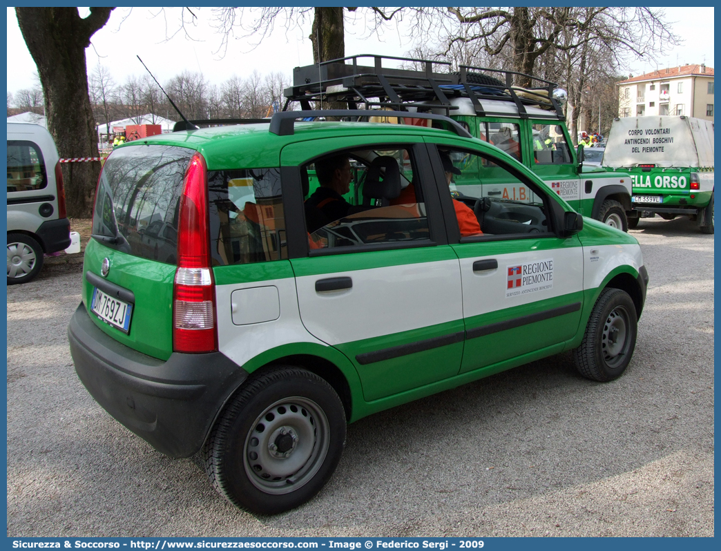 -
Corpo Volontari Antincendi Boschivi
Fiat Nuova Panda 4x4 I serie
Parole chiave: Corpo;Volontari;Antincendi;Boschivi;AIB;A.I.B.;Piemonte;Fiat;Nuova Panda