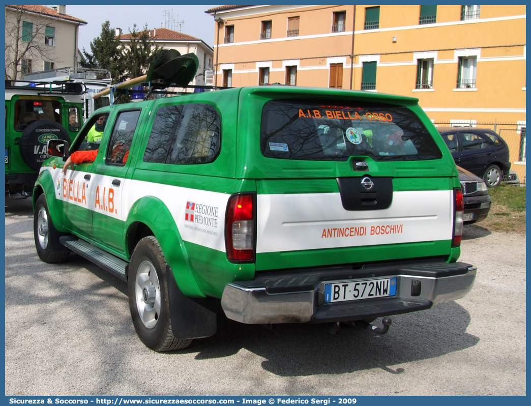 -
Corpo Volontari Antincendi Boschivi
Biella
Nissan Navara I serie restyling
(variante)
Parole chiave: Corpo;Volontari;Antincendi;Boschivi;AIB;A.I.B.;Piemonte;Biella;Nissan;Navara