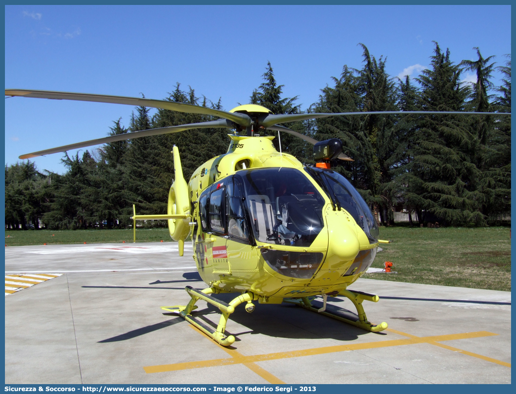 I-HFVG
118 Regione Friuli Venezia Giulia
Eurocopter EC135T2
Base di Udine
Parole chiave: 118;Friuli Venezia Giulia;Udine;Eurocopter;EC135;EC135T2;I-HFVG;Elicottero;Elisoccorso