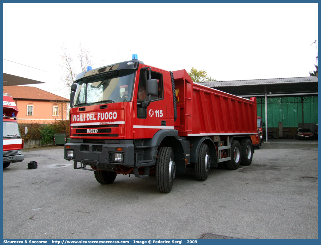 VF 25564
Corpo Nazionale Vigili del Fuoco
Iveco EuroTrakker 410E47
Parole chiave: VF;V.F.;VVF;V.V.F.;Corpo;Nazionale;Vigili del Fuoco;Iveco;EuroTrakker;410E47