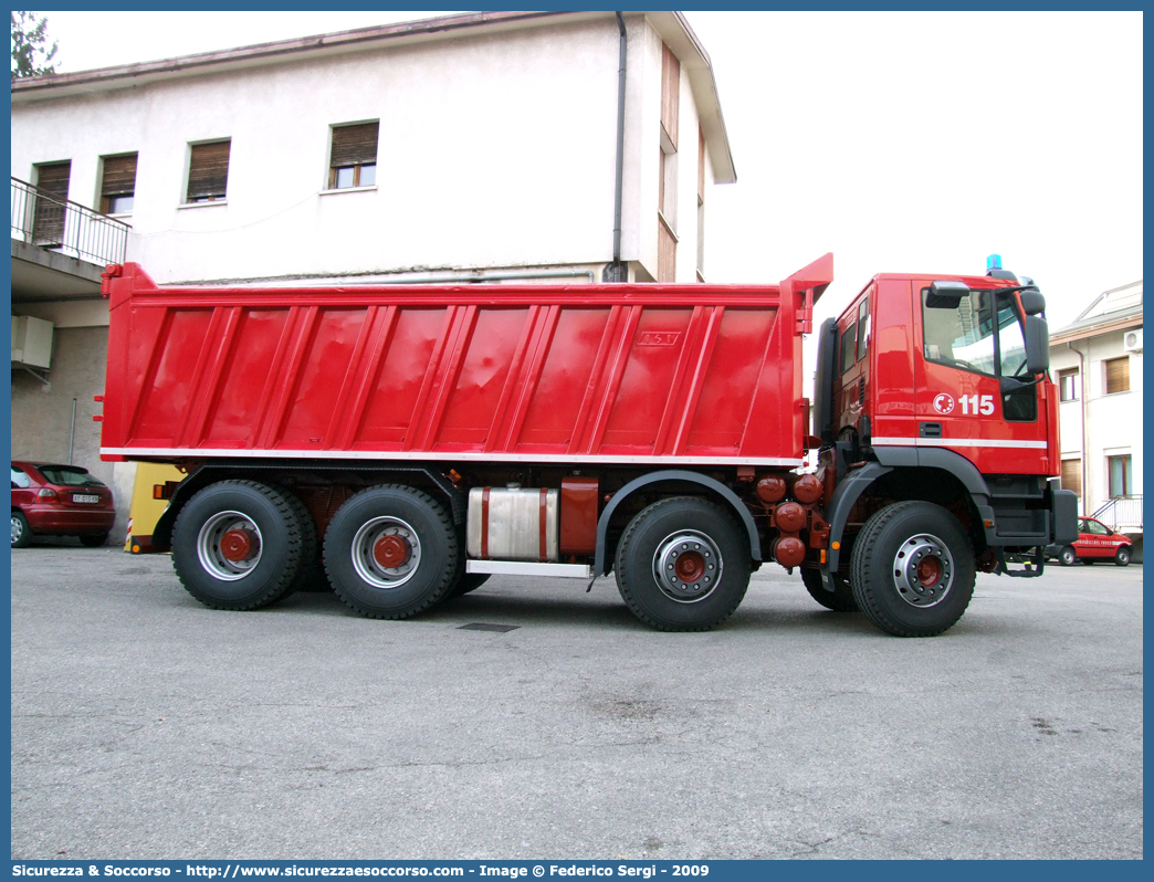 VF 25564
Corpo Nazionale Vigili del Fuoco
Iveco EuroTrakker 410E47
Parole chiave: VF;V.F.;VVF;V.V.F.;Corpo;Nazionale;Vigili del Fuoco;Iveco;EuroTrakker;410E47