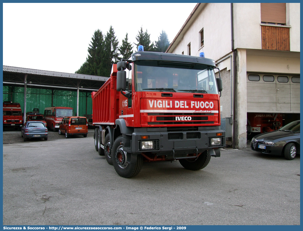 VF 25564
Corpo Nazionale Vigili del Fuoco
Iveco EuroTrakker 410E47
Parole chiave: VF;V.F.;VVF;V.V.F.;Corpo;Nazionale;Vigili del Fuoco;Iveco;EuroTrakker;410E47