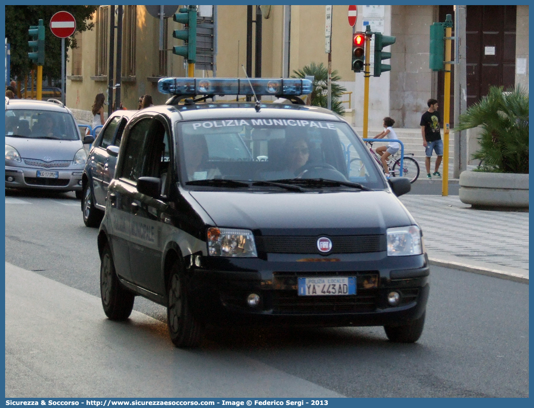 Polizia Locale YA443AD
Polizia Municipale
Comune di Andria
Fiat Nuova Panda I serie
Parole chiave: Polizia;Locale;Municipale;Andria;Fiat;Nuova;Panda;YA443AD;YA 443 AD