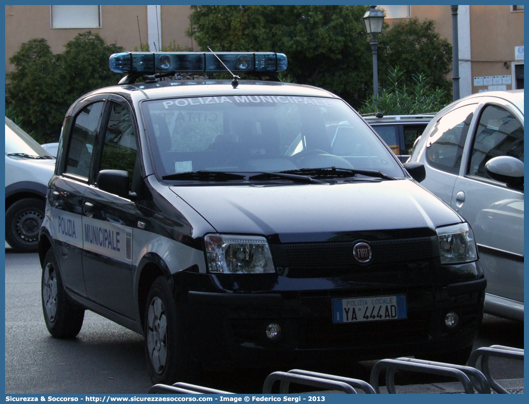 Polizia Locale YA444AD
Polizia Municipale
Comune di Andria
Fiat Nuova Panda I serie
Parole chiave: Polizia;Locale;Municipale;Andria;Fiat;Nuova;Panda;YA444AD;YA 444 AD