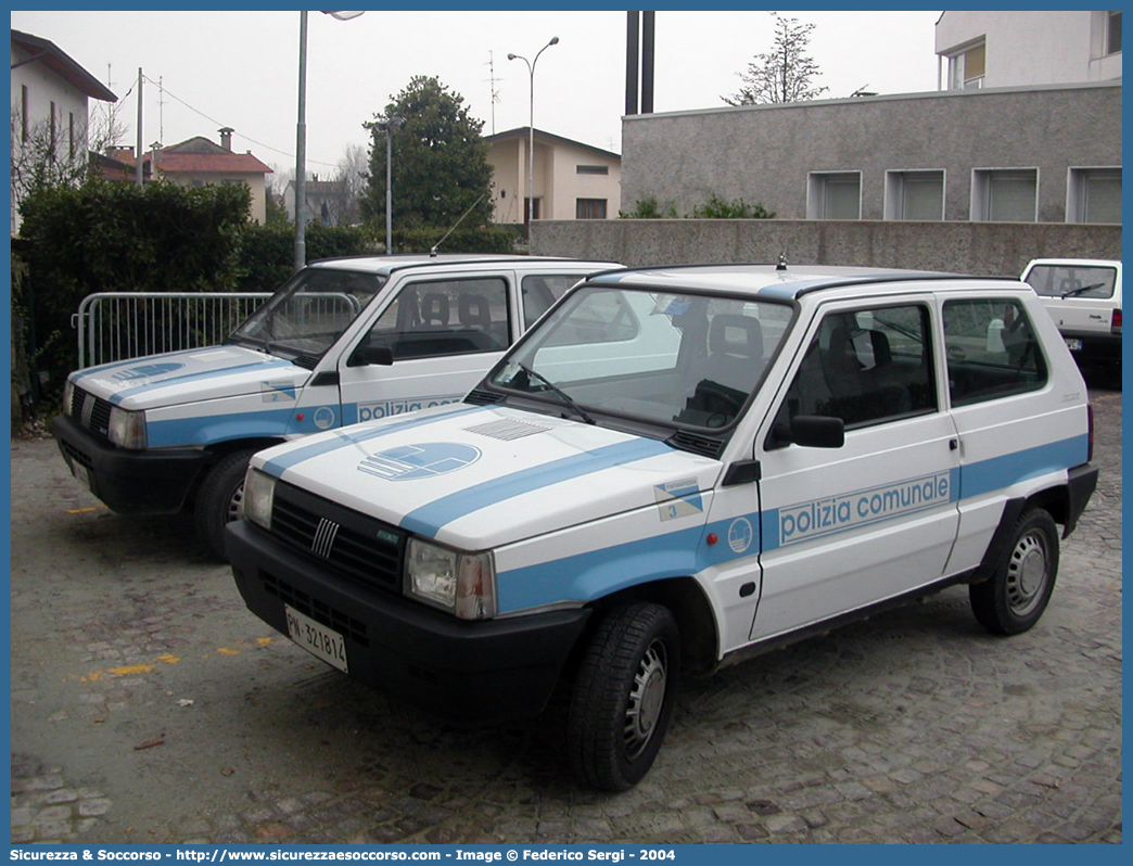 -
Polizia Comunale
Comune di Fontanafredda
Fiat Panda II serie
Parole chiave: Polizia;Locale;Comunale;Municipale;Comunale;Fiat;Panda