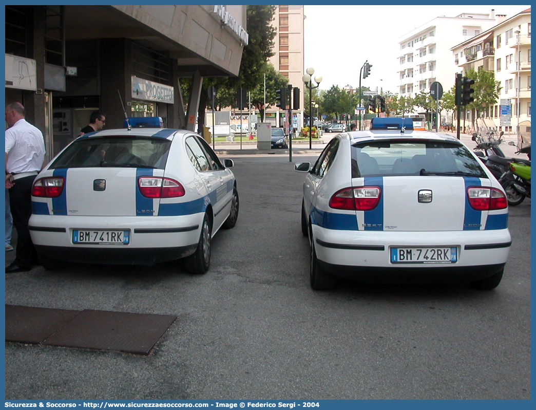 -
Polizia Locale
Comune di Pordenone
Seat Leon I serie
Parole chiave: PL;P.L.;PM;P.M.;Polizia;Locale;Municipale;Pordenone;Seat;Leon