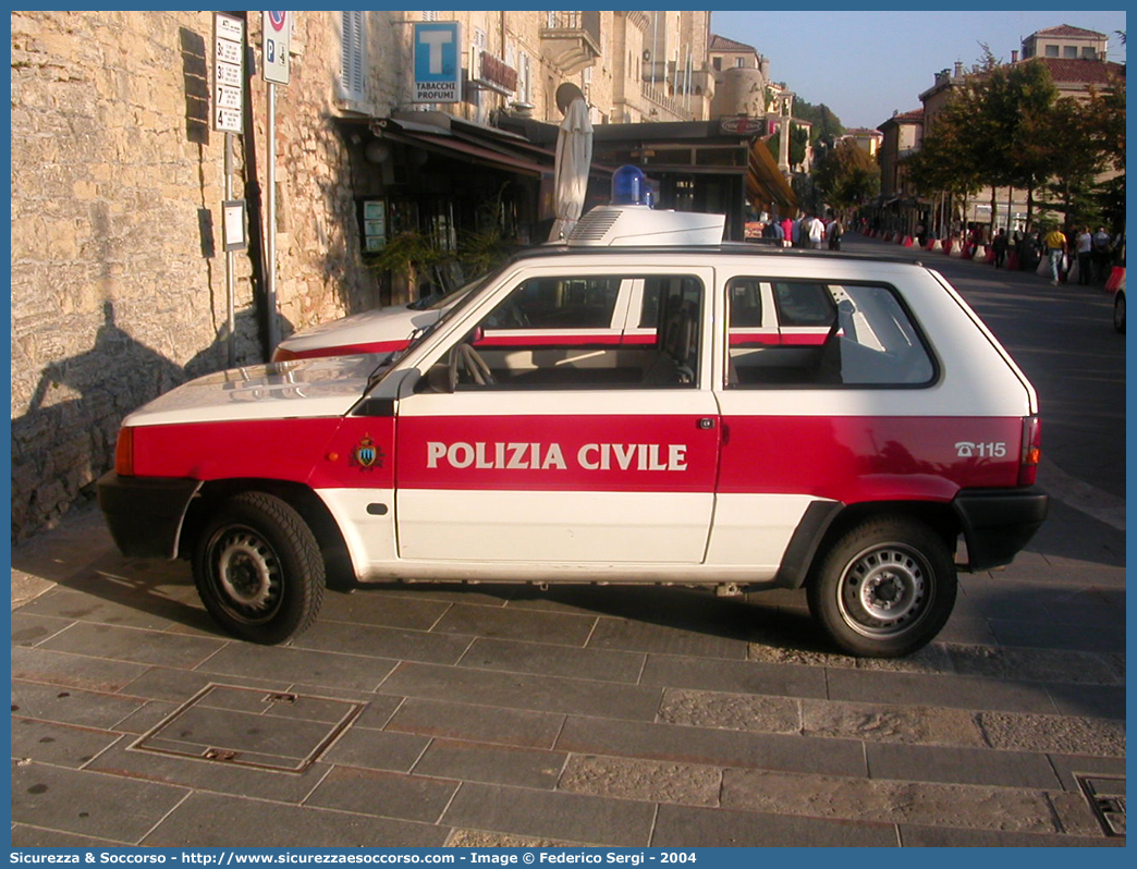 -
Repubblica di San Marino
Polizia Civile
Fiat Panda II serie
Parole chiave: Repubblica;San Marino;RSM;R.S.M.;Polizia Civile;Fiat;Panda