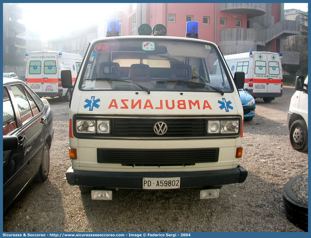 90
Pia Opera Croce Verde Padova
Volkswagen Transporter T3
Parole chiave: Pia;Opera;Croce;Verde;Padova;Ambulanza;Volkswagen;Transporter;T3