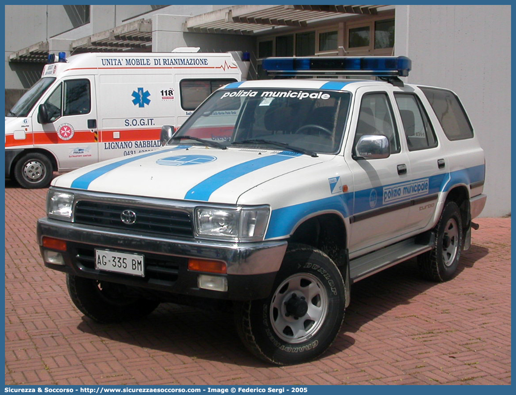 -
Polizia Municipale
Comune di Lignano Sabbiadoro
Toyota 4Runner II serie
Parole chiave: Polizia;Locale;Comunale;Municipale;Lignano;Sabbiadoro;Toyota;4Runner