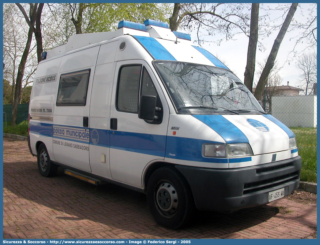 -
Polizia Municipale
Comune di Lignano Sabbiadoro
Fiat Ducato II serie
Allestitore Orlandi S.r.l.
Parole chiave: Polizia;Locale;Comunale;Municipale;Lignano;Sabbiadoro;Fiat;Ducato;Orlandi