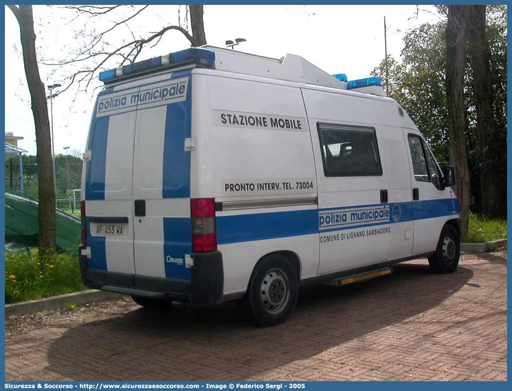 -
Polizia Municipale
Comune di Lignano Sabbiadoro
Fiat Ducato II serie
Allestitore Orlandi S.r.l.
Parole chiave: Polizia;Locale;Comunale;Municipale;Lignano;Sabbiadoro;Fiat;Ducato;Orlandi