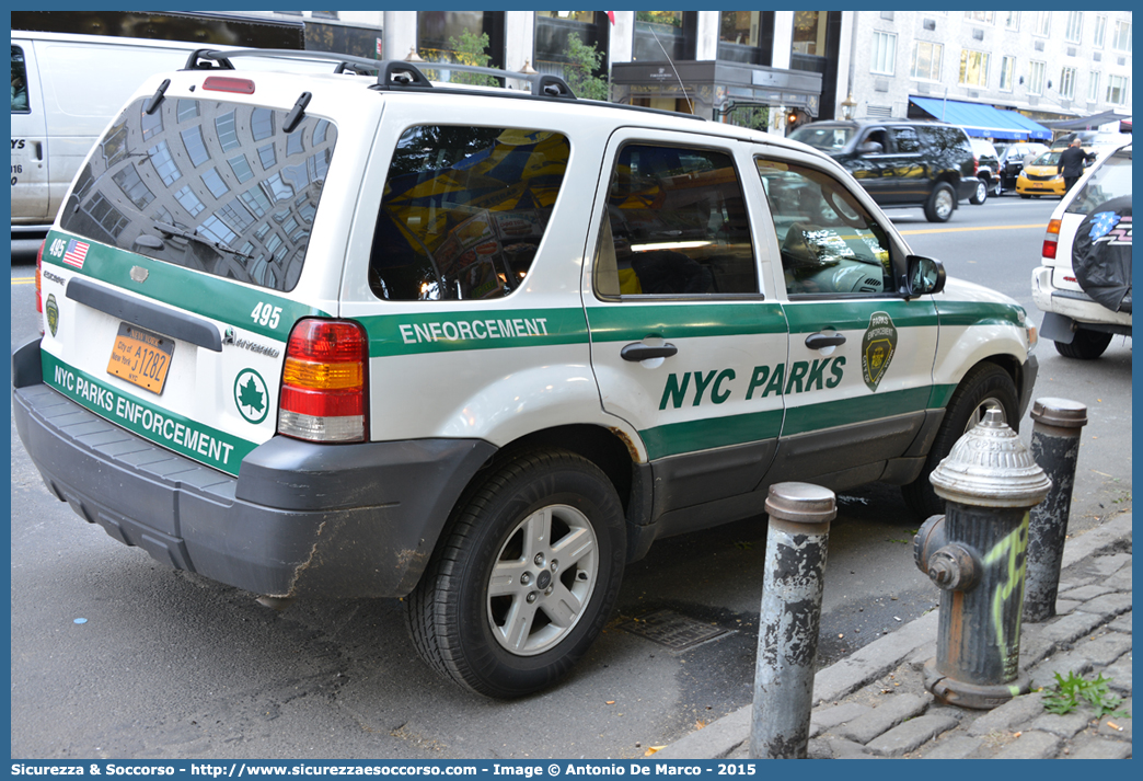 495
United States of America
New York City Parks Enforcement Patrol
Ford Escape I generation
Parole chiave: United;States;of;America;USA;U.S.A.;New;York;City;Parks;Enforcement;Patrol;Ford;Escape