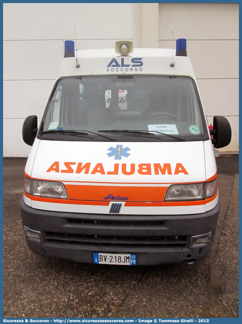 2
ALS Soccorso Onlus
Fiat Ducato II serie
Allestitore Aricar S.p.A.
Parole chiave: ALS;Soccorso;Fiat;Ducato;Ambulanza;Aricar