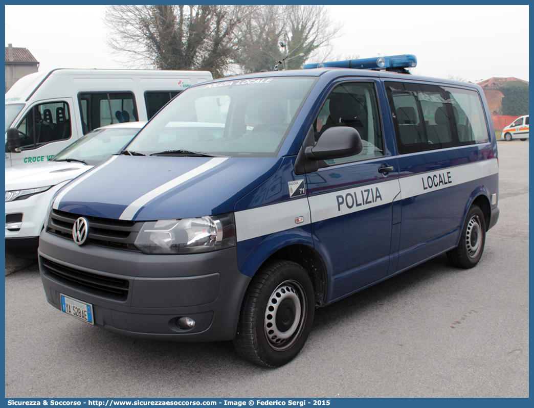 Polizia Locale YA528AE
Polizia Locale
Comune di Padova
Volkswagen Transporter T5 restyling
Allestitore Focaccia Group S.r.l.
Parole chiave: Polizia;Locale;Municipale;Padova;Volkswagen;Transporter;T5;Focaccia;YA528AE;YA 528 AE