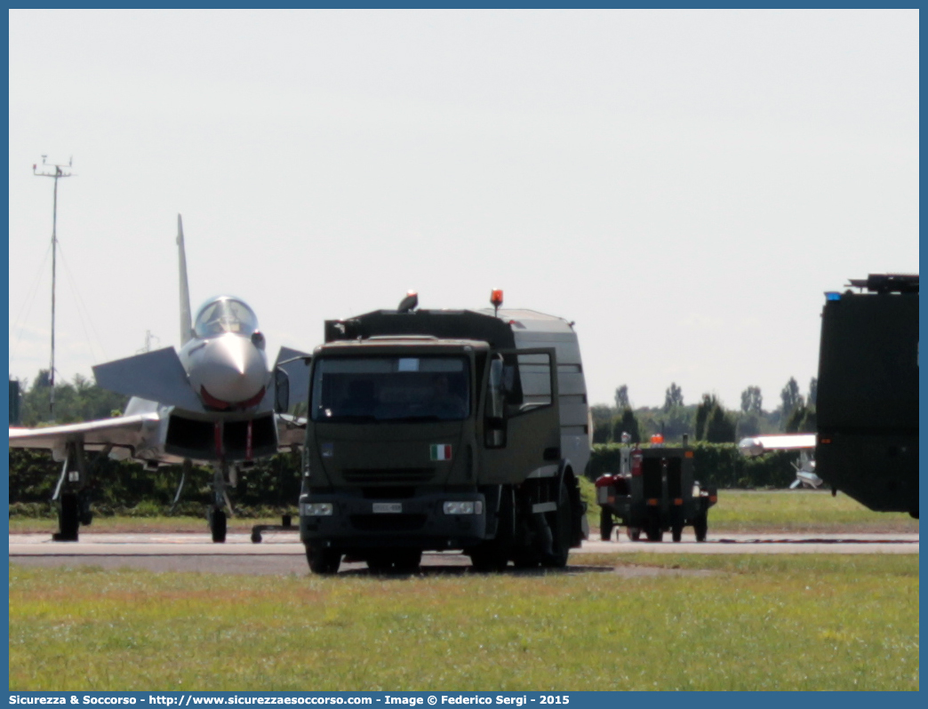 -
Aeronautica Militare Italiana
Iveco EuroCargo 150E24 II serie
AS 990 Airport Sweeper
Allestitore Aebi Schmidt Holding AG
Parole chiave: AMI;A.M.I.;Aeronautica;Militare;Italiana;Iveco;EuroCargo;150E24