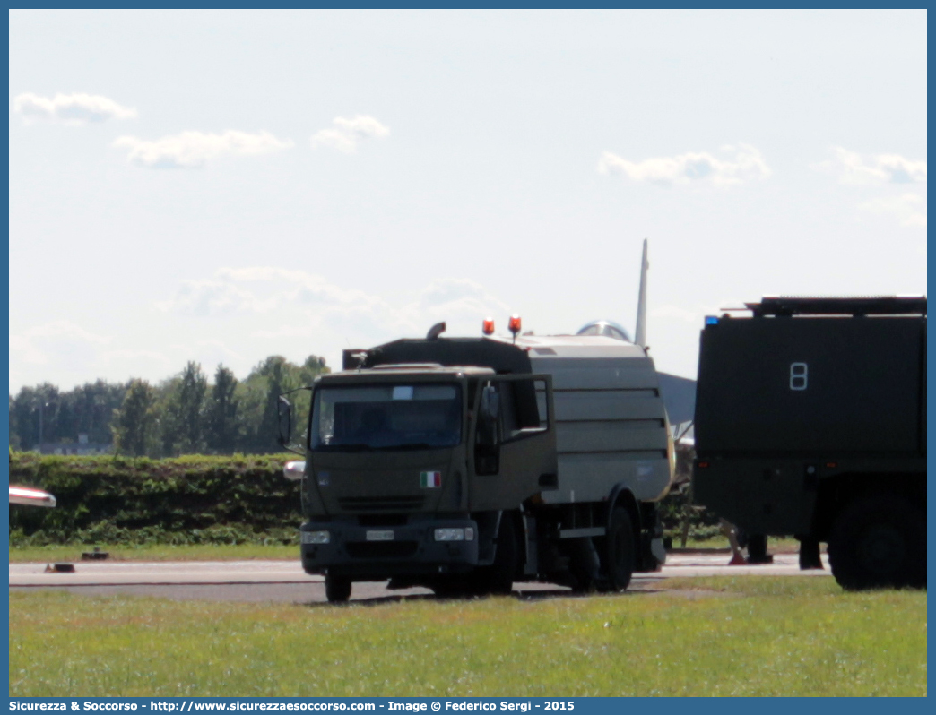 -
Aeronautica Militare Italiana
Iveco EuroCargo 150E24 II serie
AS 990 Airport Sweeper
Allestitore Aebi Schmidt Holding AG
Parole chiave: AMI;A.M.I.;Aeronautica;Militare;Italiana;Iveco;EuroCargo;150E24