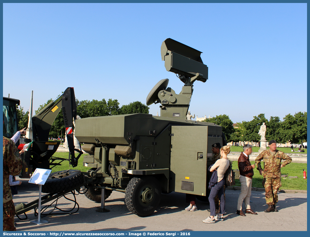 EI R35AU
Esercito Italiano
MBDA Rheinmetall Skyguard Aspide
U1 - posto comando 
con radar e centrale di tiro
Parole chiave: EI;E.I.;Esercito;Italiano;MBDA;Rheinmetall;Skyguard;Aspide;U1