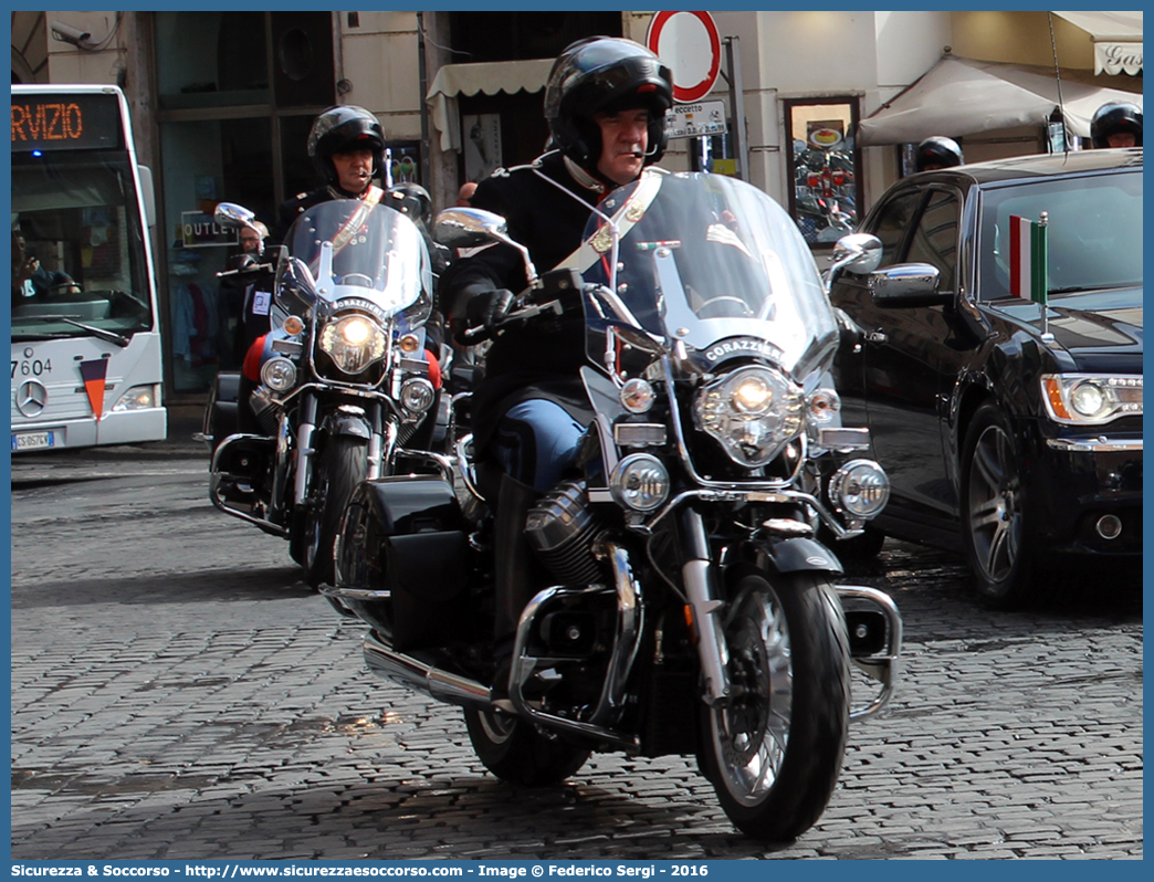 -
Arma dei Carabinieri
Reggimento Corazzieri
Moto Guzzi California 1400 Touring
Parole chiave: CC;C.C.;Arma;dei;Carabinieri;Reggimento;Corazzieri;Moto;Guzzi;California;1400;Touring