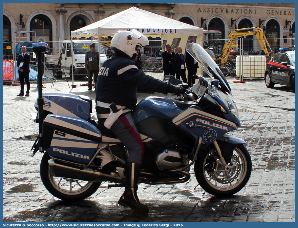 Polizia G2420
Polizia di Stato
Polizia Stradale
Bmw R1200RT III serie
Allestitore Carrozzeria Marazzi S.r.l.
Parole chiave: PS;P.S.;Polizia;di;Stato;Stradale;BMW;R1200;RT;R;1200;RT;R;RT;Marazzi