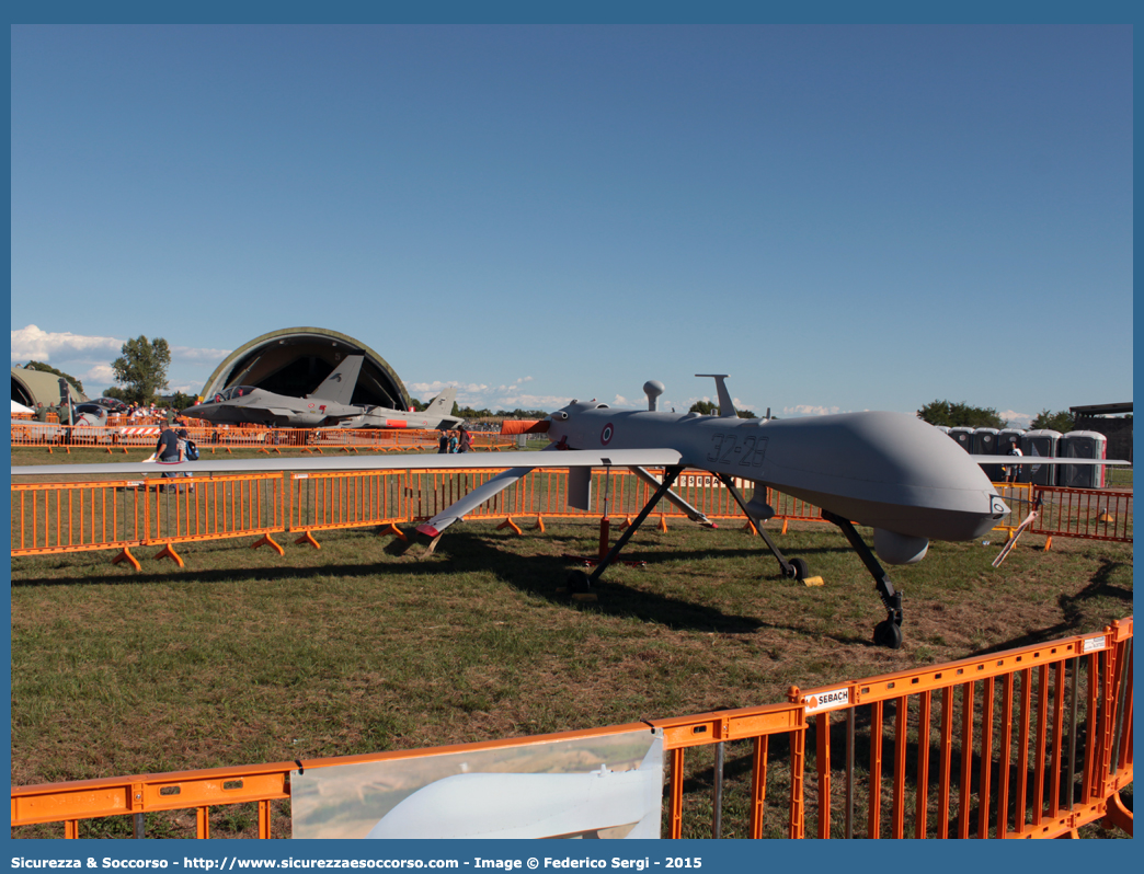 32-28
Aeronautica Militare
General Atomics MQ-9 Reaper
"Predator B"
Parole chiave: AM;A.M.I.;AMI;Aeronautica;Militare;Italiana;General;Atomics;MQ-9;MQ9;Reaper;Predator