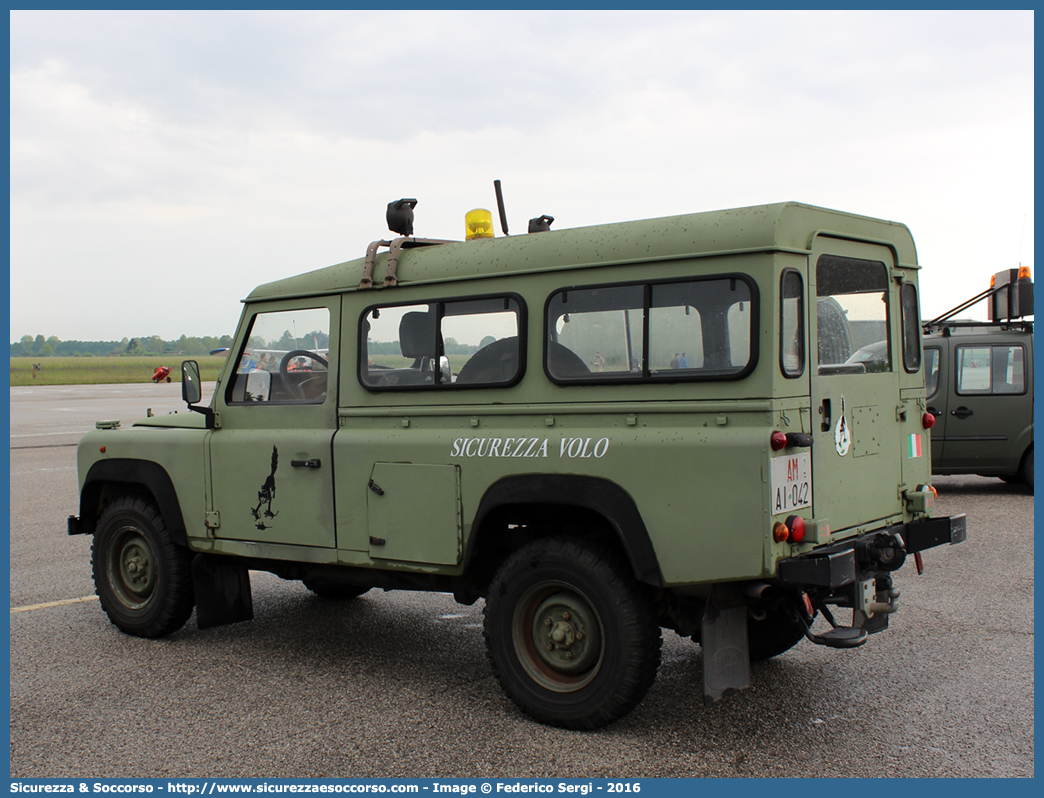 AM AI042
Aeronautica Militare Italiana
Sicurezza Volo
Land Rover Defender 110
Parole chiave: AMI;A.M.I.;Aeronautica;Militare;Italiana;Servizio;Antincendio;Land;Rover;Defender;110;Sicurezza;Volo