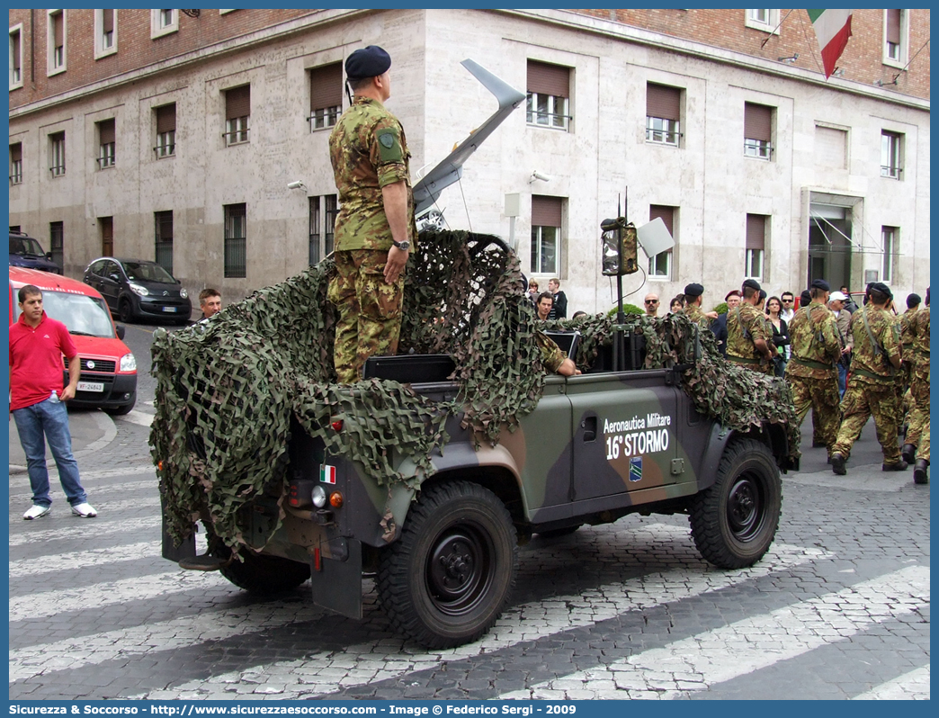 AM AI196
Aeronautica Militare Italiana
Land Rover Defender 90
Parole chiave: AMI;A.M.I.;Aeronautica;Militare;Italiana;Land;Rover;Defender;90;AI196