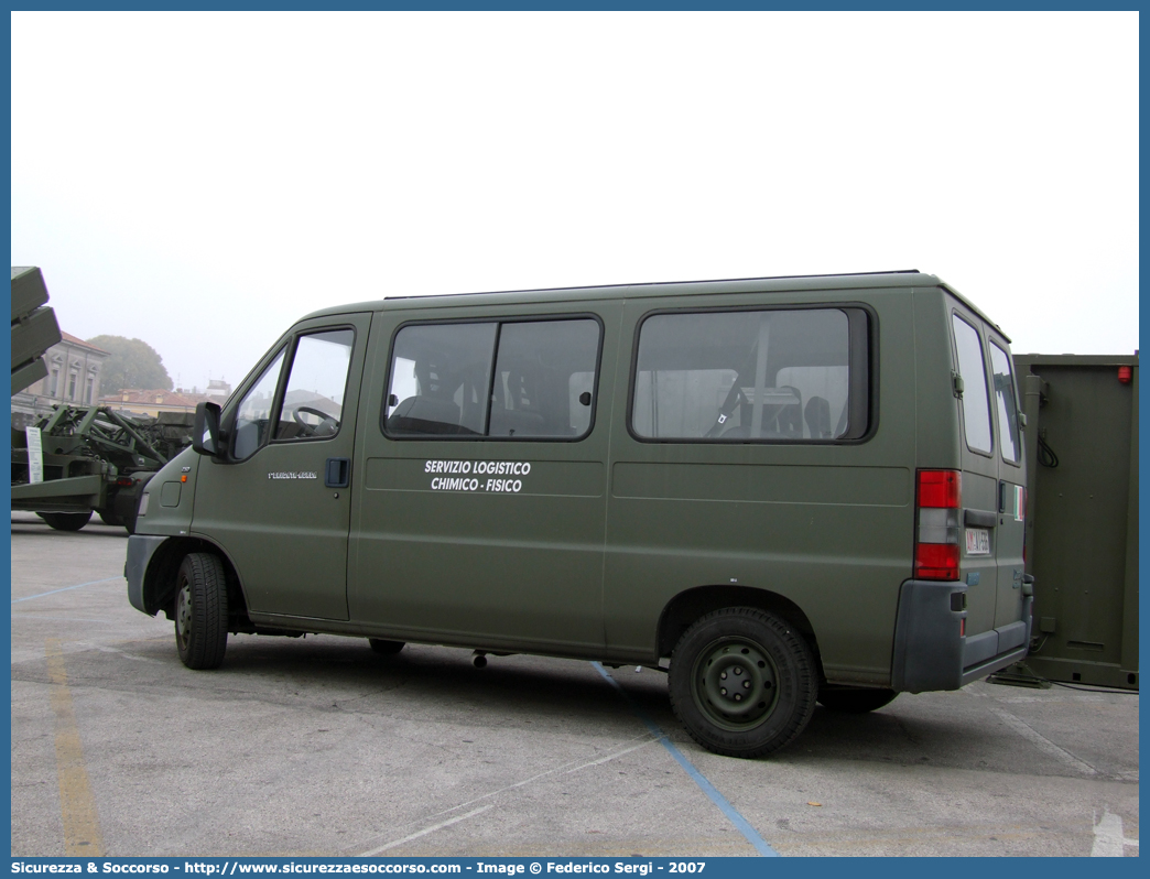 AM AI536
Aeronautica Militare Italiana
Nucleo C.B.R.N.
Fiat Ducato II serie
Parole chiave: AM;A.M.I.;AMI;Aeronautica;Militare;Italiana;Nucleo;C.B.R.N.;CBRN;NBCR;N.B.C.R.;Fiat;Ducato;AI536