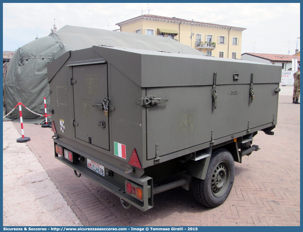 AM CJ878
Aeronautica Militare Italiana
Rimorchio
Parole chiave: AMI;A.M.I.;Aeronautica;Militare;Italiana;CJ878