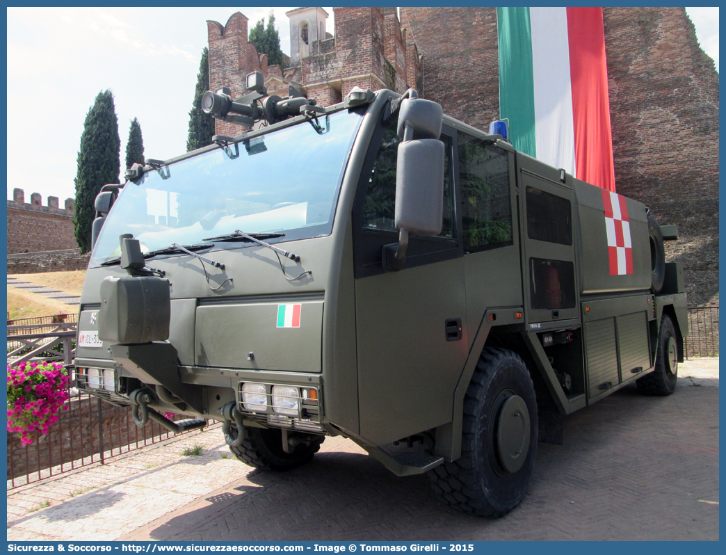 AM CL309
Aeronautica Militare Italiana
Servizio Antincendio
Iveco Magirus DragonFly x4 Aviotrasportabile
(variante)
Parole chiave: AM;AMI;Aeronautica;Militare;Italiana;Servizio;Antincendio;Iveco;Magirus;DragonFly;x4;Aviotrasportabile;CL309