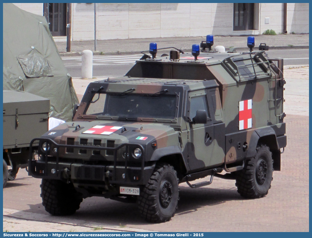 AM CM328
Aeronautica Militare Italiana
Servizio Sanitario
Iveco VTLM Lince
Parole chiave: AM;AMI;A.M.;A.M.I.;Aeronautica;Militare;Italiana;Servizio;Sanitario;Iveco;VTLM;V.T.L.M.;Lince;CM328