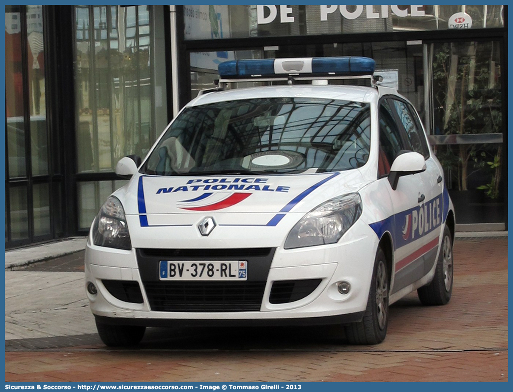 -
République Française
Police Nationale
Renault Scenic X-Mod I generation
Parole chiave: Repubblica;Francese;République;Française;Police;Nationale;Polizia;Nazionale;Renault;Scenic;X-Mod;XMod