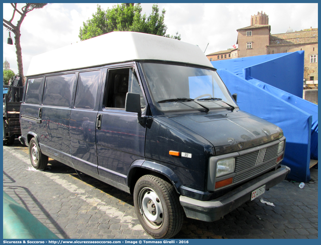 CC 478CM
Arma dei Carabinieri
Fiat Ducato I serie
Parole chiave: CC;C.C.;Arma;dei;Carabinieri;Fiat;Ducato