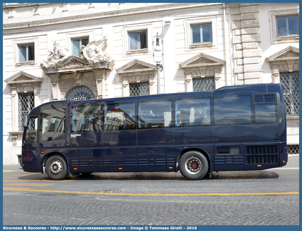 CC BJ818
Arma dei Carabinieri
Irisbus EuroClass
Parole chiave: CC;C.C.;Arma;Carabinieri;Bus;Minibus;Irisbus;EuroClass