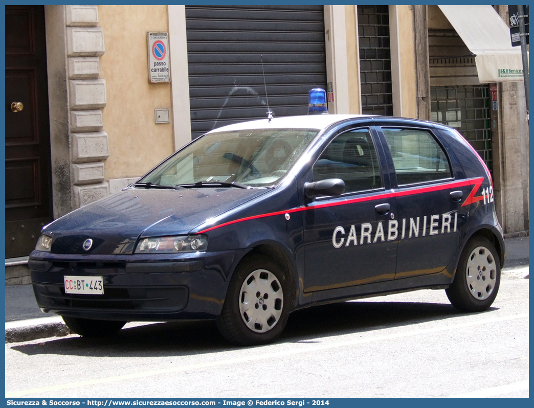 CC BT443
Arma dei Carabinieri
Comando Carabinieri Banca d'Italia
Fiat Punto II serie
Parole chiave: CC;C.C.;Arma;dei;Carabinieri;Banca;Italia;Fiat;Punto