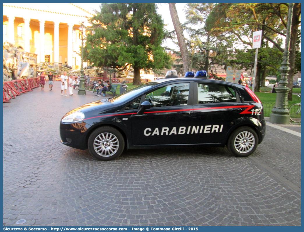 CC CN957
Arma dei Carabinieri
Fiat Grande Punto
Parole chiave: CC;C.C.;Arma;Carabinieri;Fiat;Grande;Punto