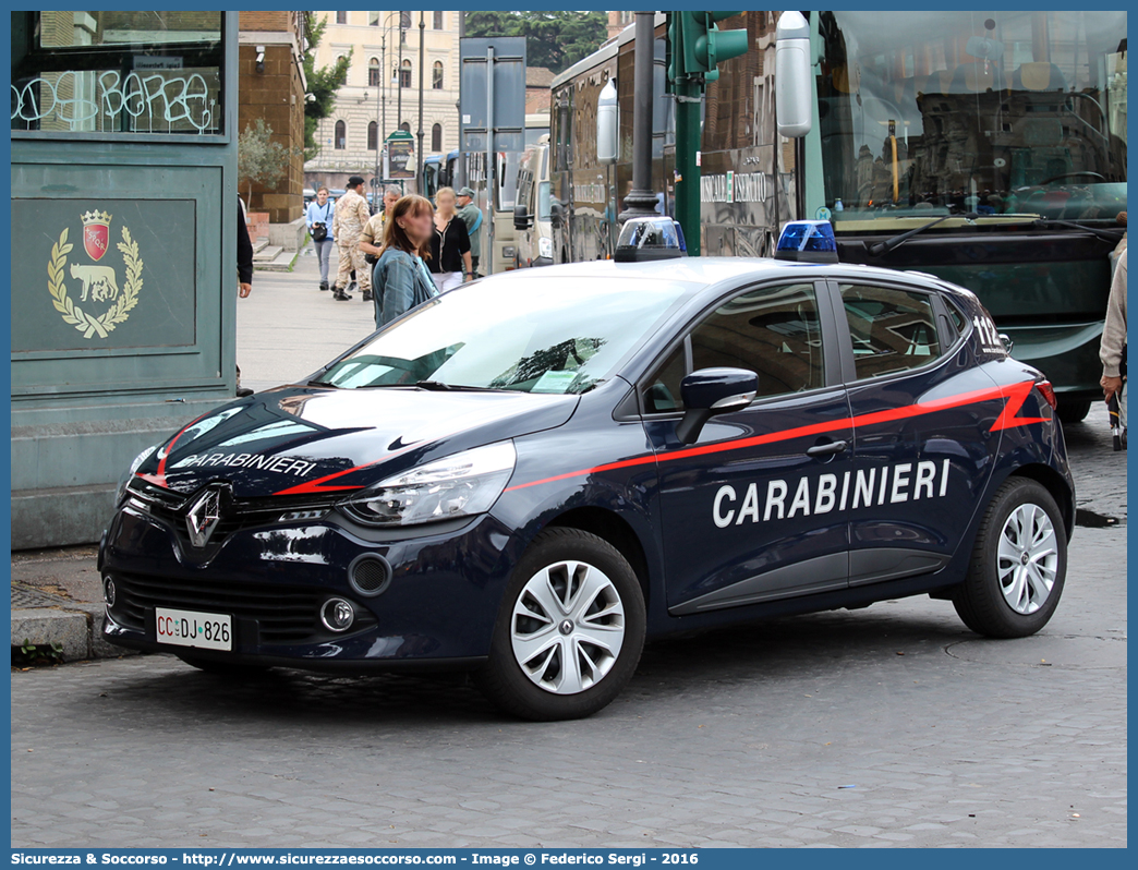 CC DJ826
Arma dei Carabinieri
Renault Clio VI serie
Allestitore Focaccia Group S.r.l.
Parole chiave: CC;C.C.;Arma;dei;Carabinieri;Nucleo;Radiomobile;Radio;Mobile;Pattuglia;Pattuglie;Mobile;Mobili;di;Zona;Focaccia;Renault;Clio