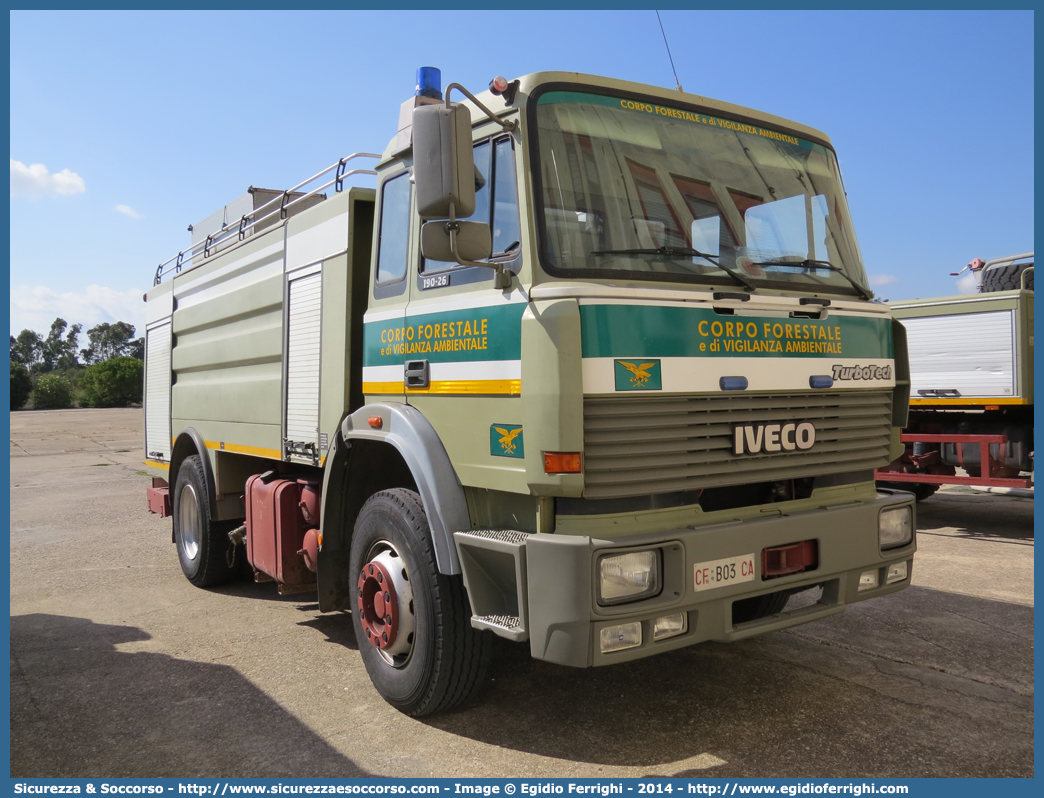 CFva B03 CA
Corpo Forestale
e di Vigilanza Ambientale
Regione Sardegna
Iveco 190-26 TurboTech
Parole chiave: CFVA;C.F.V.A.;CF;C.F.;VA;V.A.;Corpo;Forestale;Vigilanza;Ambientale;Sardegna;Iveco;190-26;TurboTech