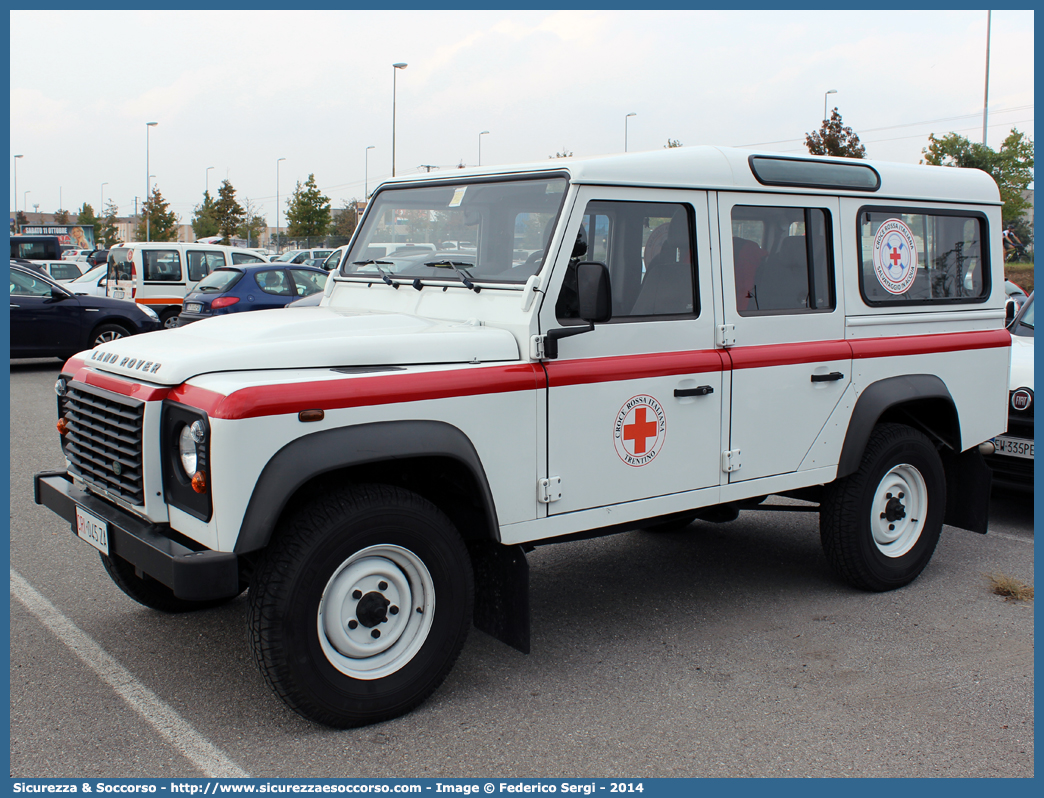 CRI 045ZA
Croce Rossa Italiana
Trentino
Land Rover Defender 110
Parole chiave: CRI;C.R.I.;Croce Rossa Italiana;OPSA;O.P.S.A.;Operatori;Polivalenti;Salvataggio;Acqua;Trentino;Land;Rover;Defender;110