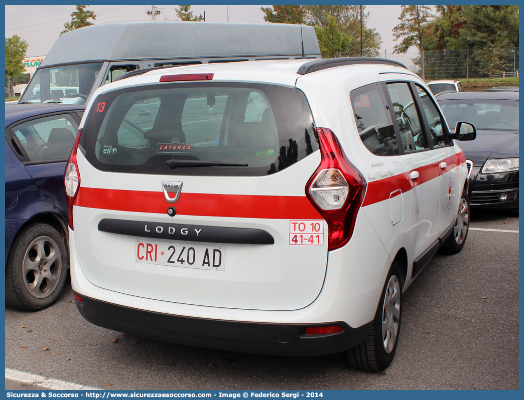 CRI 240AD
Croce Rossa Italiana
Settimo Torinese (TO)
Dacia Lodgy
Parole chiave: CRI;C.R.I.;Croce;Rossa;Italiana;Dacia;Lodgy;Settimo;Torinese