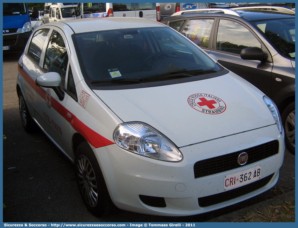 CRI 362AB
Croce Rossa Italiana
Strambino
Fiat Grande Punto
Parole chiave: CRI;C.R.I.;Croce;Rossa;Italiana;Fiat;Grande;Punto;Strambino;362AB