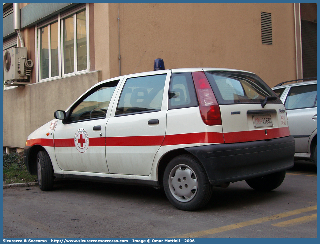 CRI A1630
Croce Rossa Italiana
Fiat Punto I serie
Parole chiave: CRI;C.R.I.;Croce;Rossa;Italiana;Fiat;Punto;A1630