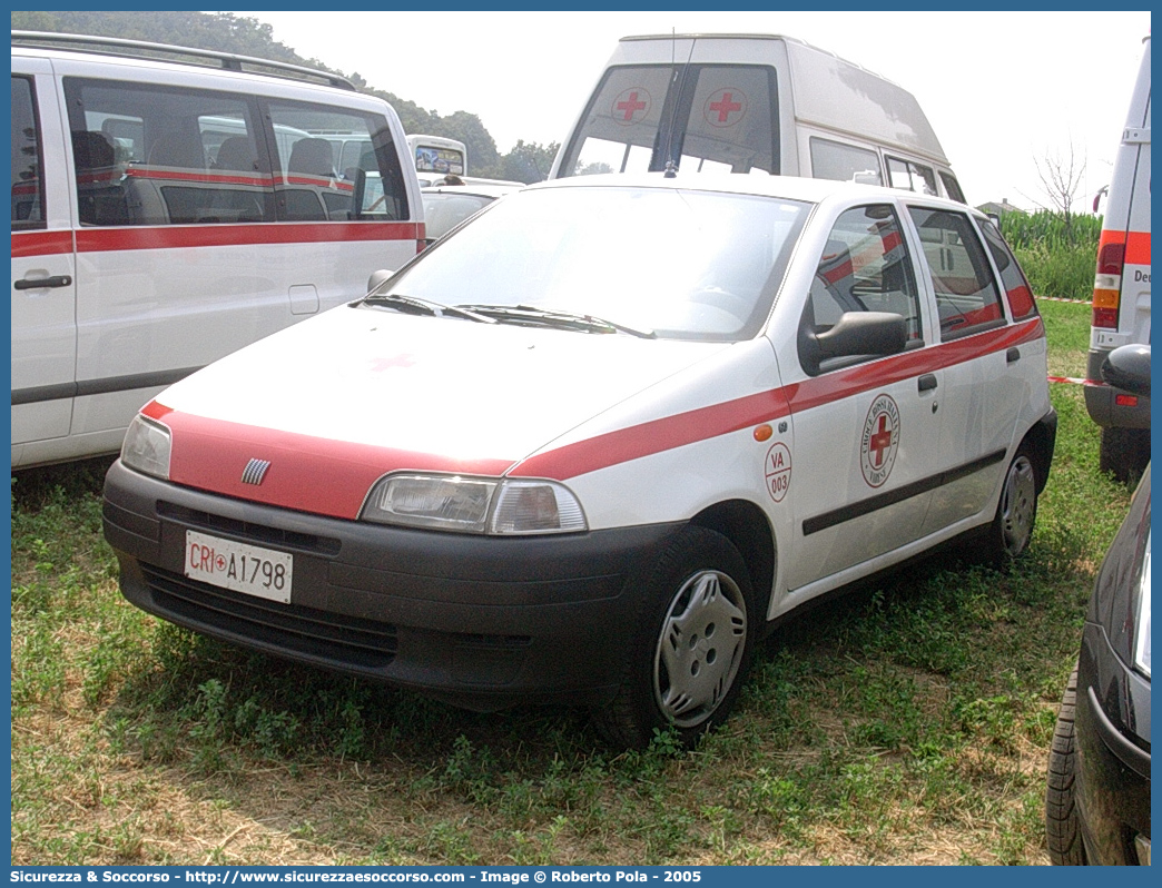 CRI A1798
Croce Rossa Italiana
Varese
Fiat Punto I serie
Parole chiave: CRI;C.R.I.;Croce;Rossa;Italiana;Fiat;Punto;Varese;A1798