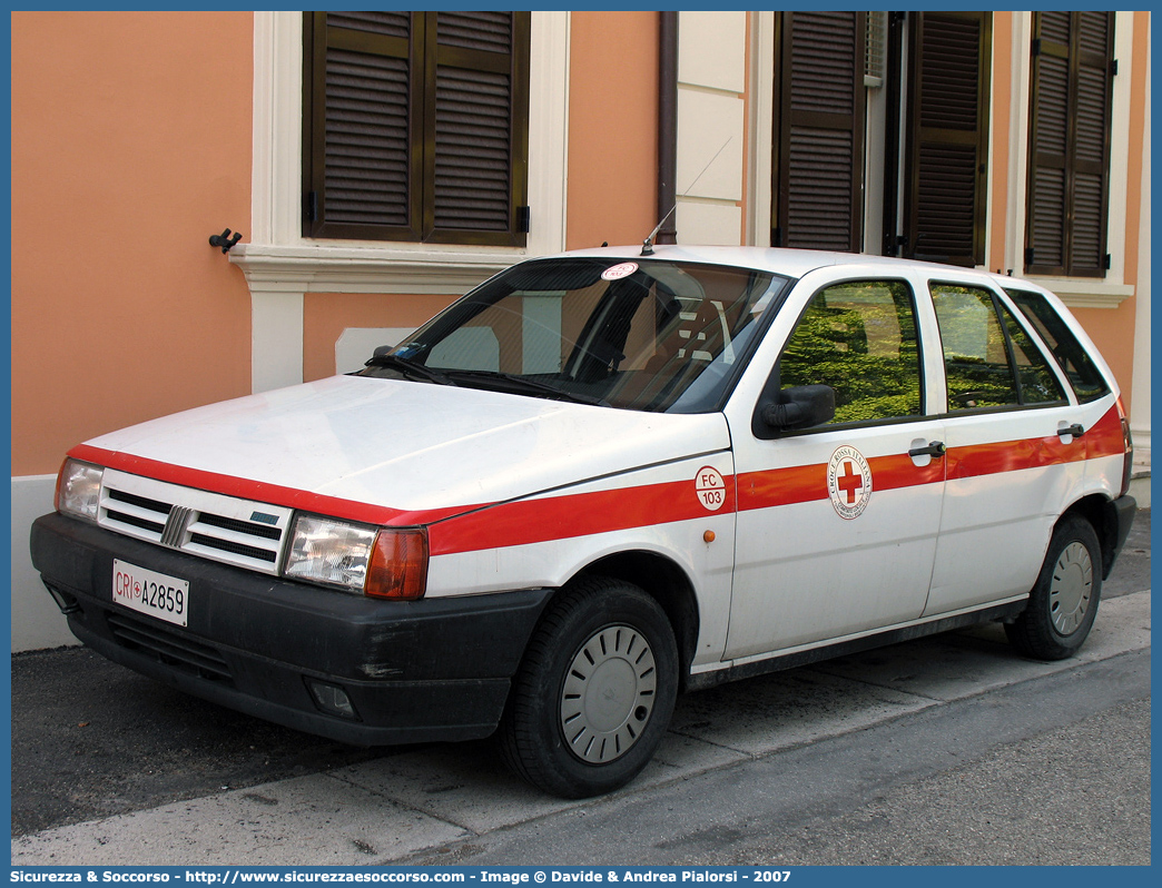 CRI A2859
Croce Rossa Italiana
Fiat Tipo II serie
Parole chiave: C.R.I.;CRI;Croce;Rossa;Italiana;Fiat;Tipo;A2859