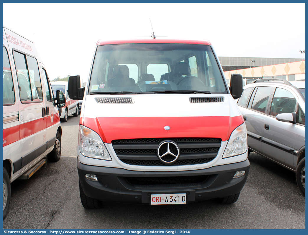 CRI A341D
Croce Rossa Italiana
Bolzano - Bozen
Mercedes Benz Sprinter II serie
Parole chiave: CRI;C.R.I.;Croce Rossa Italiana;Bolzano;Bozen;Mercedes;Benz;Sprinter