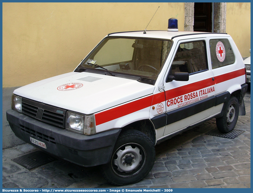 CRI A626
Croce Rossa Italiana
Assisi (PG)
Fiat Panda 4x4 II serie
Parole chiave: CRI;C.R.I.;Croce;Rossa;Italiana;Fiat;Panda;4x4;Assisi