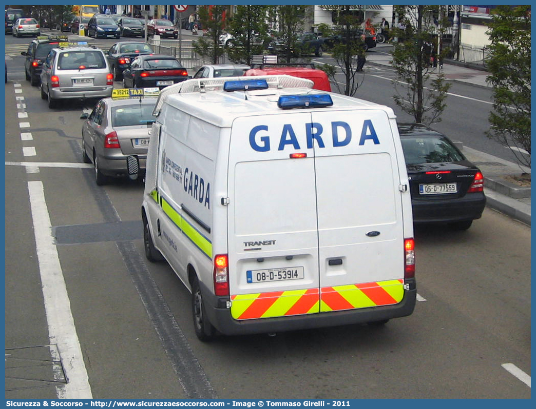 -
Republic of Ireland
Poblacht na Héireann
Garda Síochána na Héireann
Ford Transit III generation facelift
Parole chiave: Republic;Ireland;Poblacht;na Héireann;Garda;Síochána;Ford;Transit